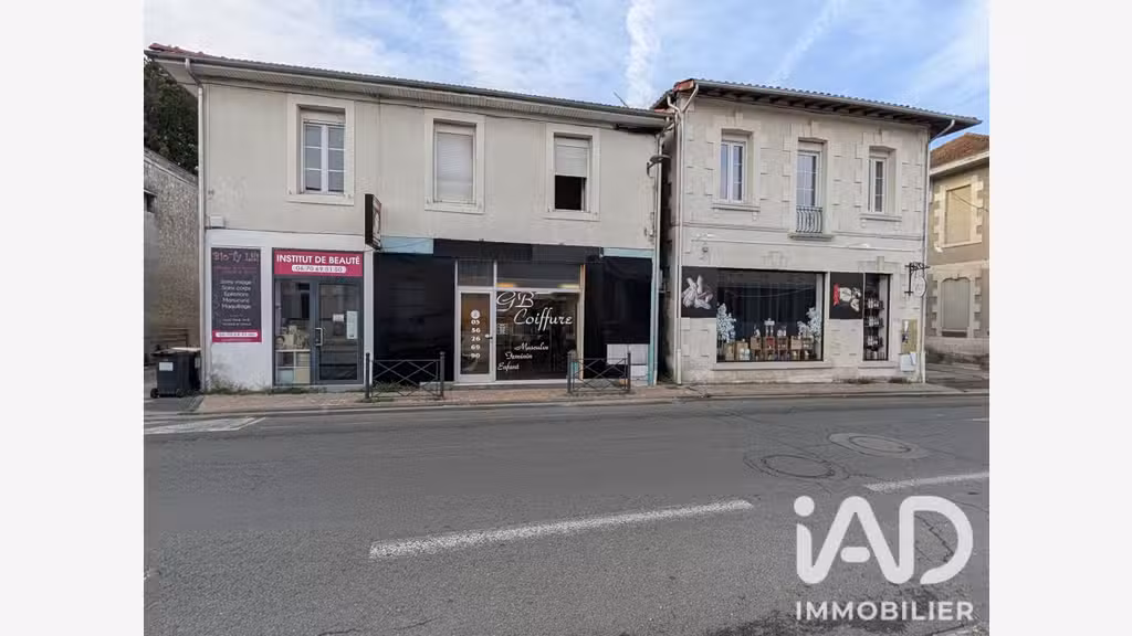 Vente Salon de coiffure ou barbier à Mios centre