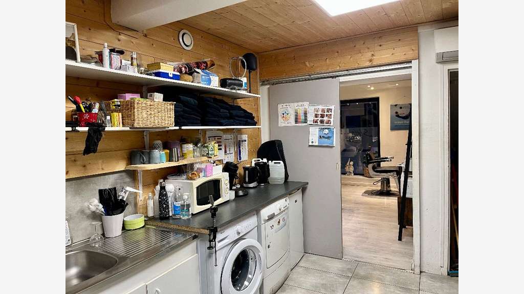 Vente salon de coiffure réputé à Montoison centre
