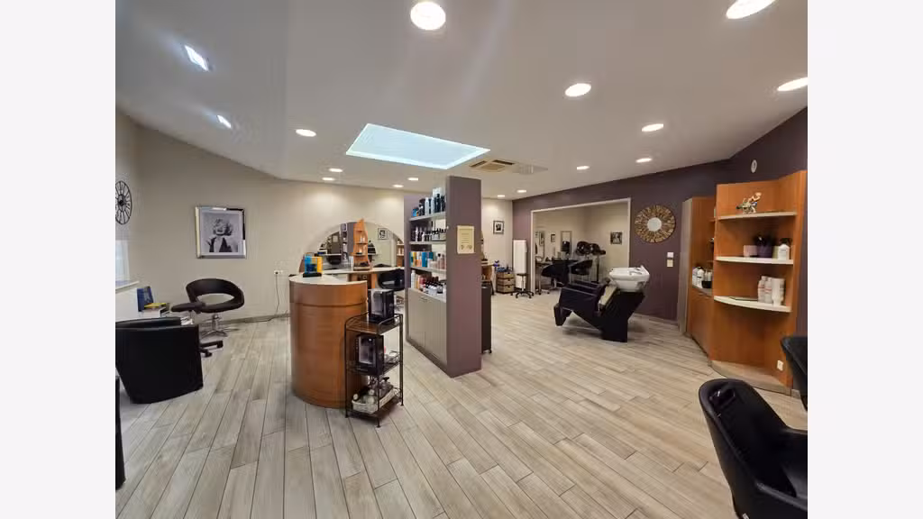 Salon de coiffure mixte à vendre à Nevers (58)