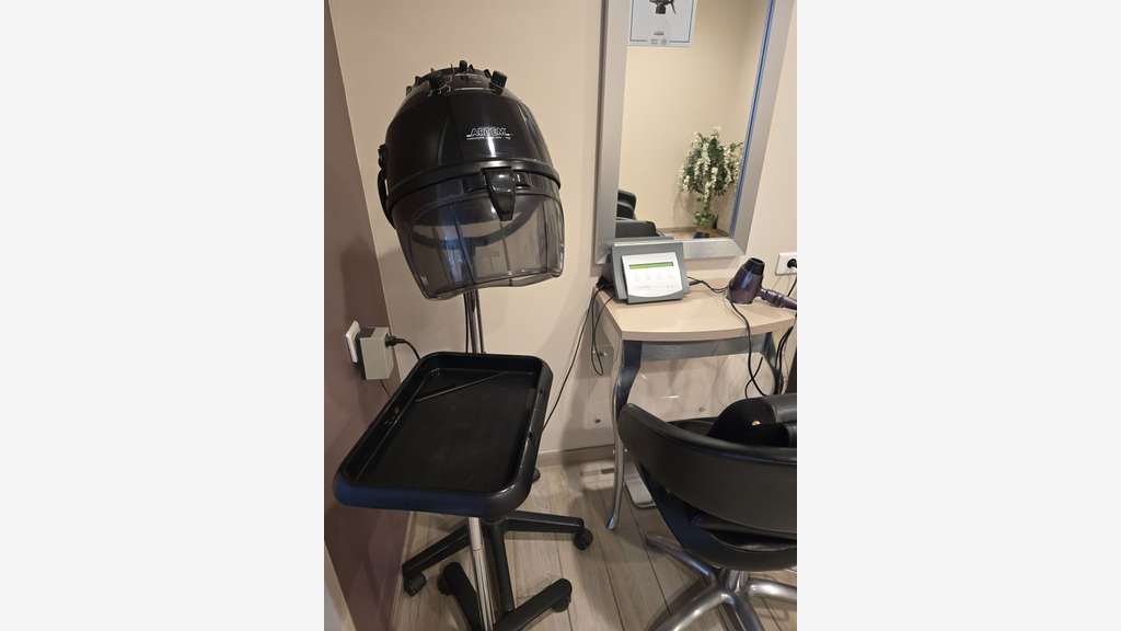 Salon de coiffure mixte à vendre à Nevers (58)
