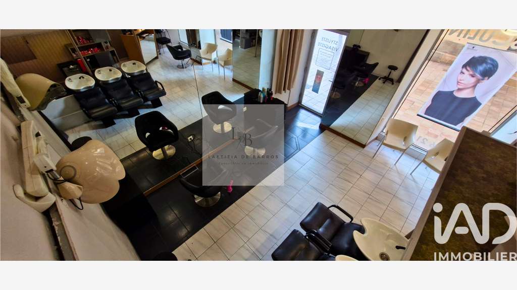 Vente Salon de coiffure à Nîmes centre Ecusson