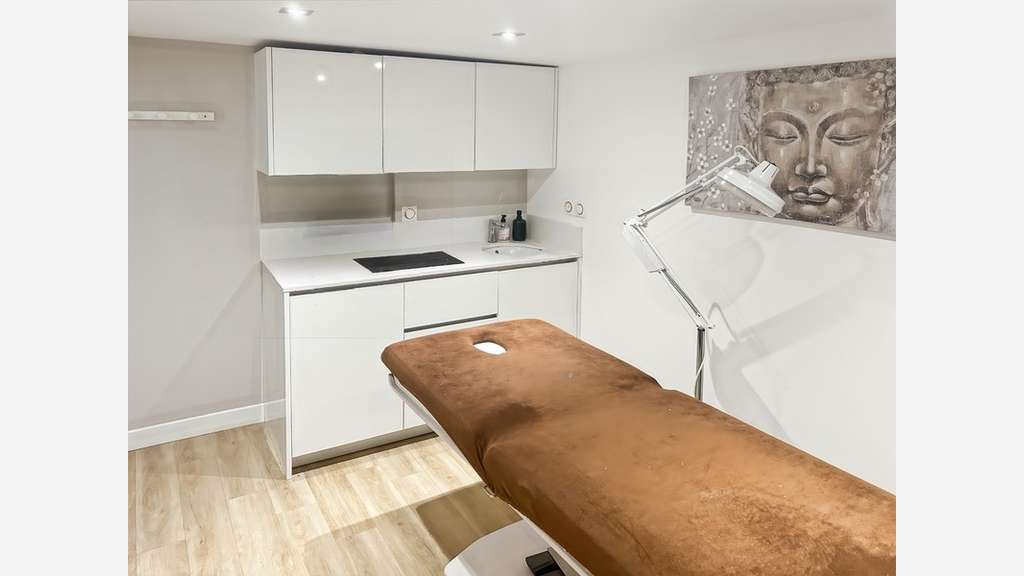 Institut de beauté à vendre à Paris 75012 Picpus