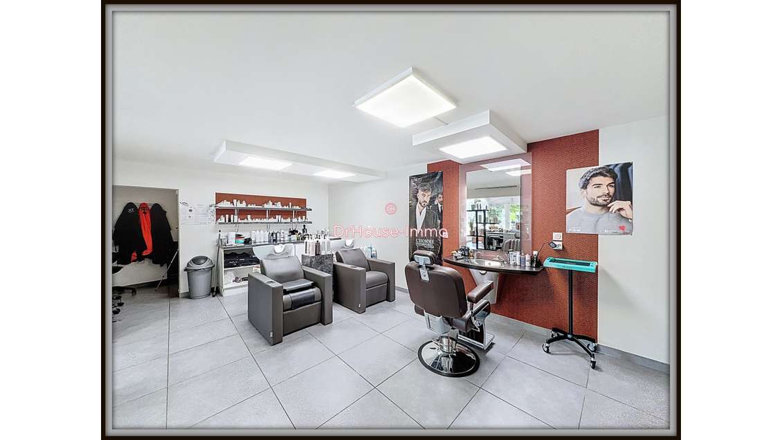 A vendre salon de coiffure 90m² Peyrins empl strat