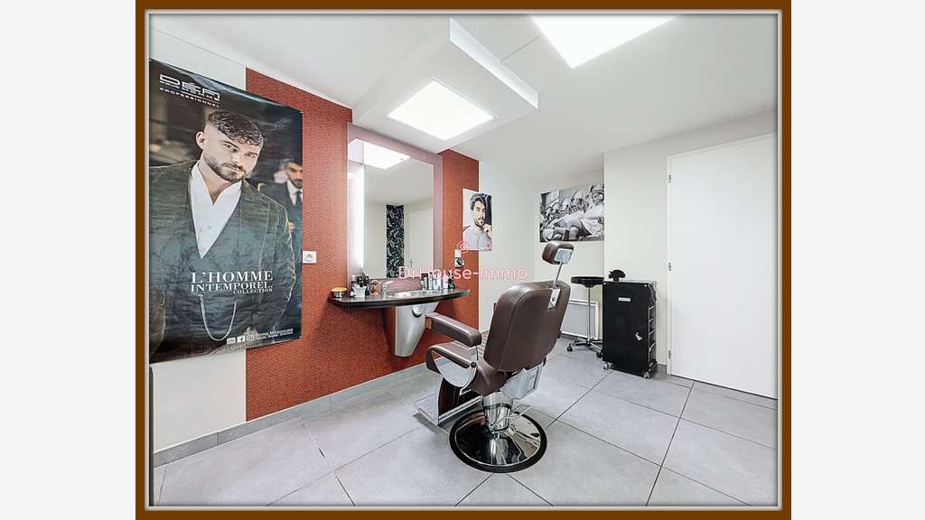 Vente salon coiffure 90m² en centre de Peyrins