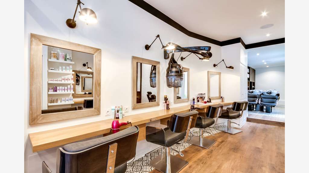 Vente salon de coiffure mixte barbier à Poitiers