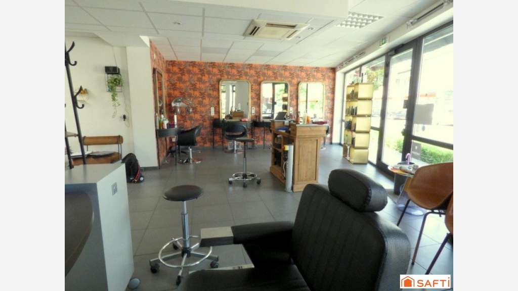 Vente salon de coiffure 63m² Terrasson Lavilledieu