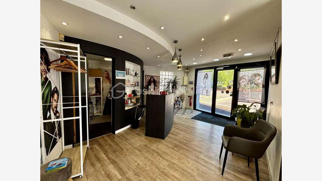 AV salon de coiffure avec fort potentiel Tourcoing
