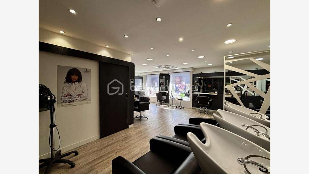 AV salon de coiffure avec fort potentiel Tourcoing