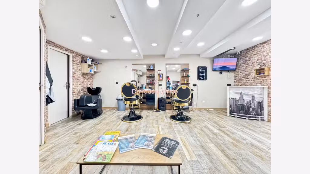 Salon de coiffure barbier prêt à exploiter Tourves