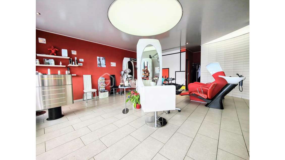 Vente salon de coiffure tout équipé à Vernouillet