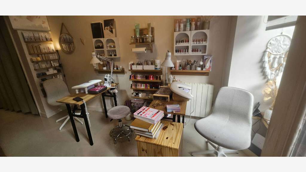 ✨ À VENDRE – INSTITUT DE BEAUTÉ & BRONZAGE
