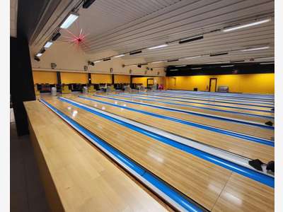 AV bowling 16 pistes lic IV à la Ferté Bernard