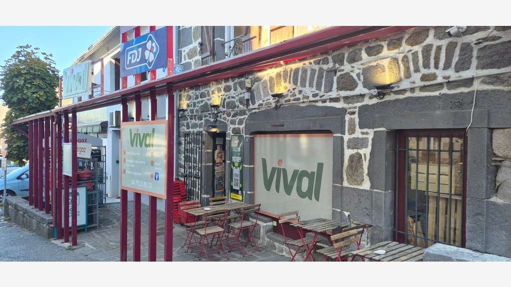 Epicerie - Tabac à vendre LAQUEUILLE (63)