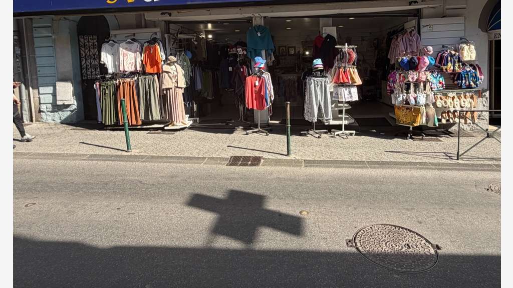 A vendre magasin de souvenirs à Lourdes  