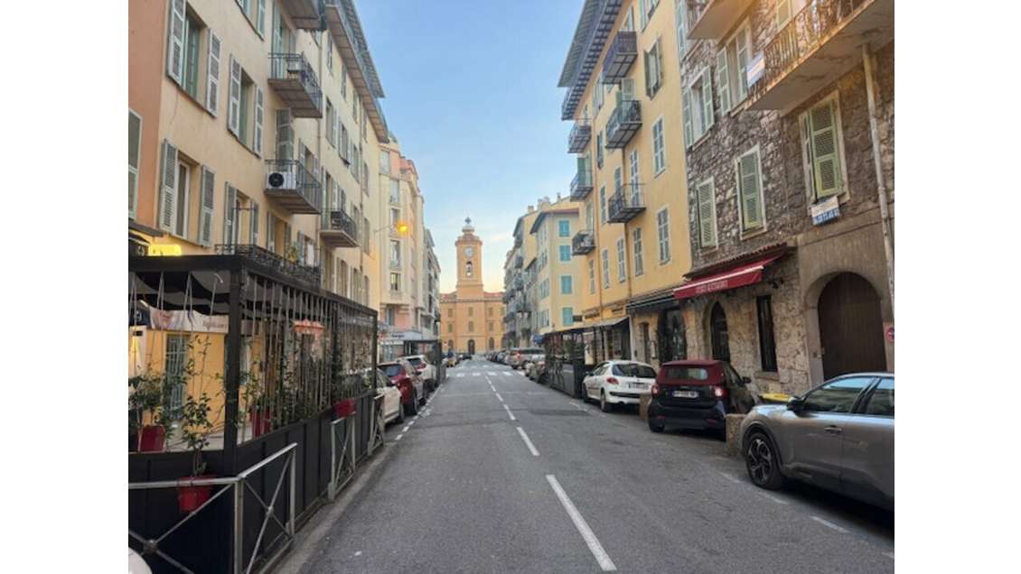 A vendre restaurant bar insonorisé équipé à Nice