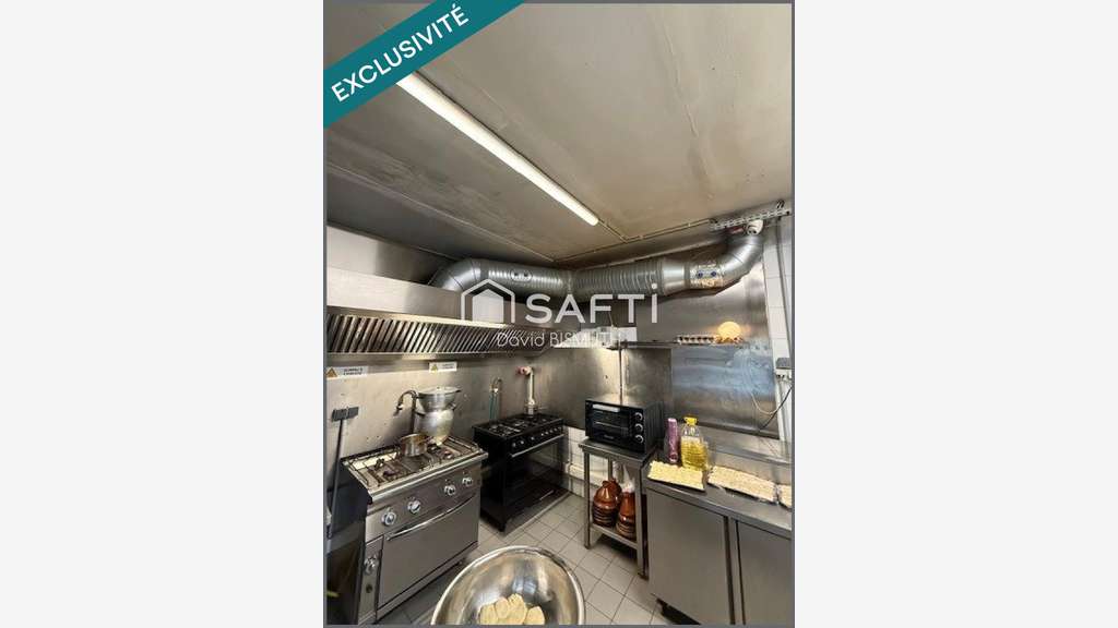 A vendre restaurant avec terrasse à Paris 75017