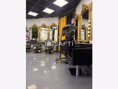 Vente salon de barbier idealement situé Paris 18