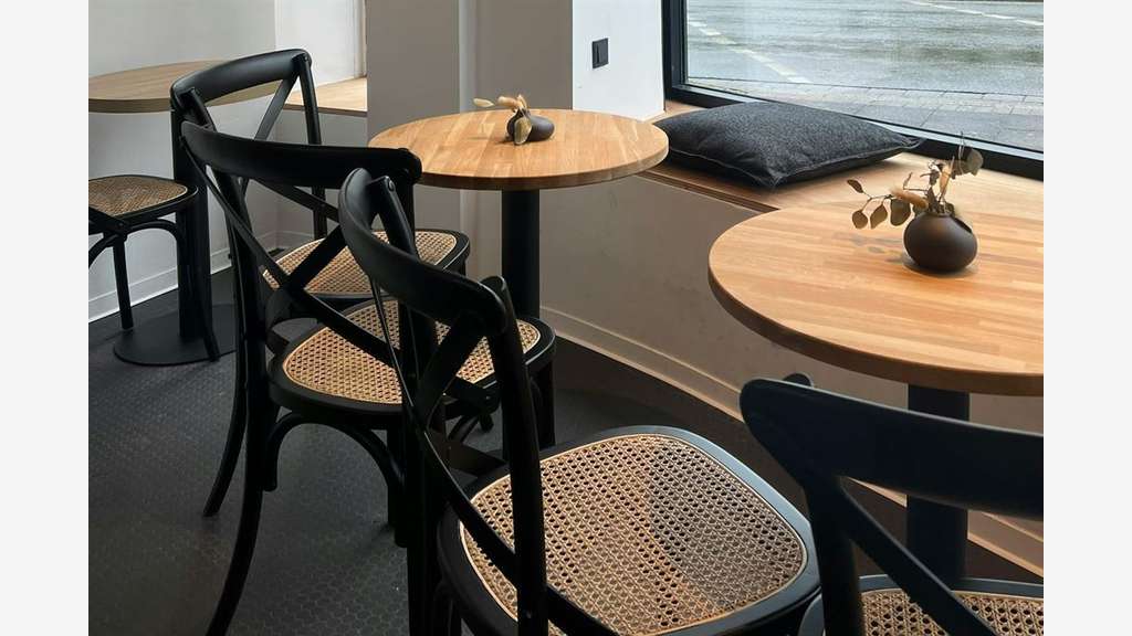 Vente à emporter à céder dans le prestigieux Tr
