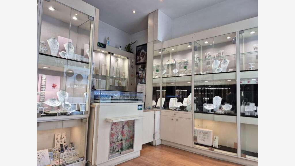 Vente FDC bijouterie horlogerie de 24m² à Paris 