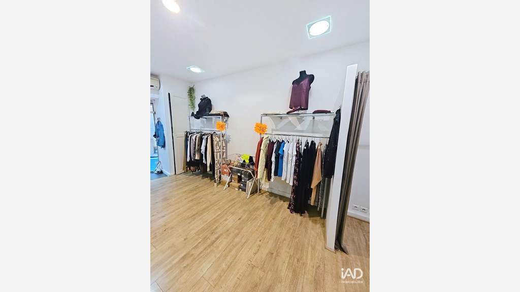 Vente boutique centre historique de Pézenas