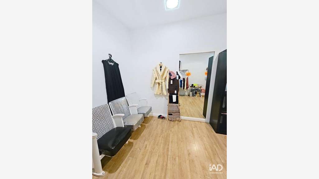 Vente boutique centre historique de Pézenas