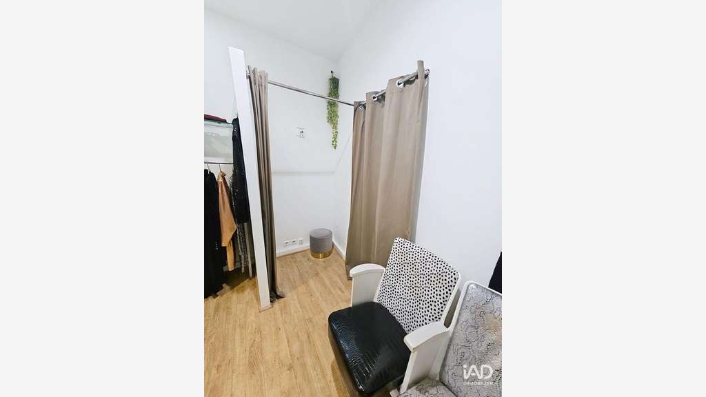 Vente boutique centre historique de Pézenas