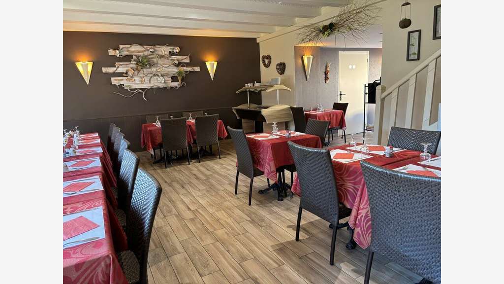Cède restaurant du midi 142 couverts à Plestan