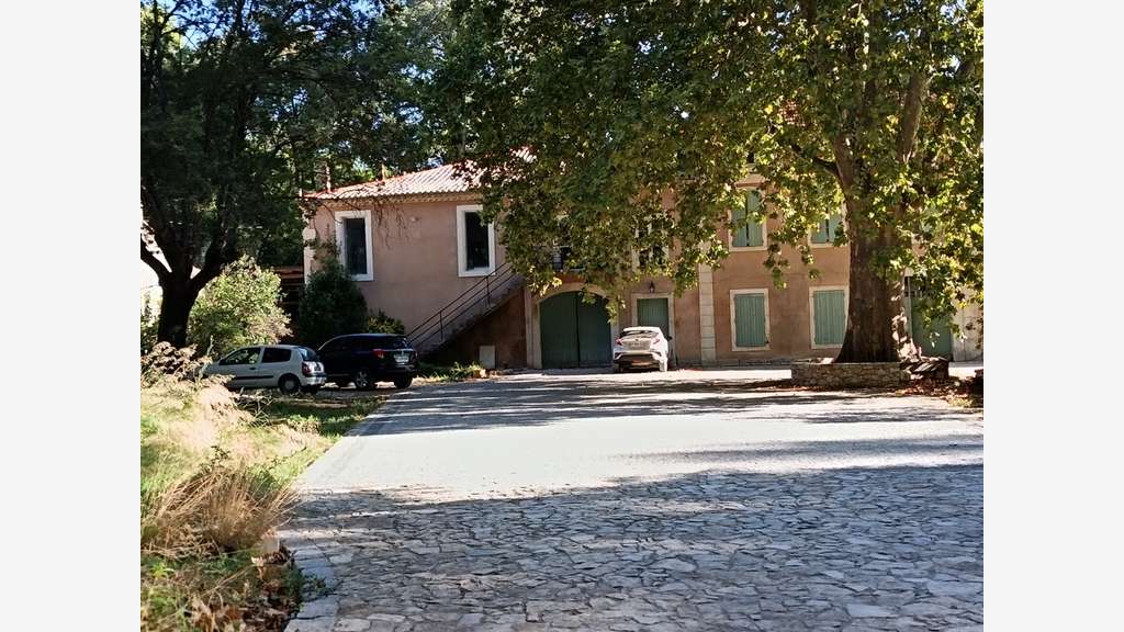 Ensemble immobilier avec salle évènementielle Gard