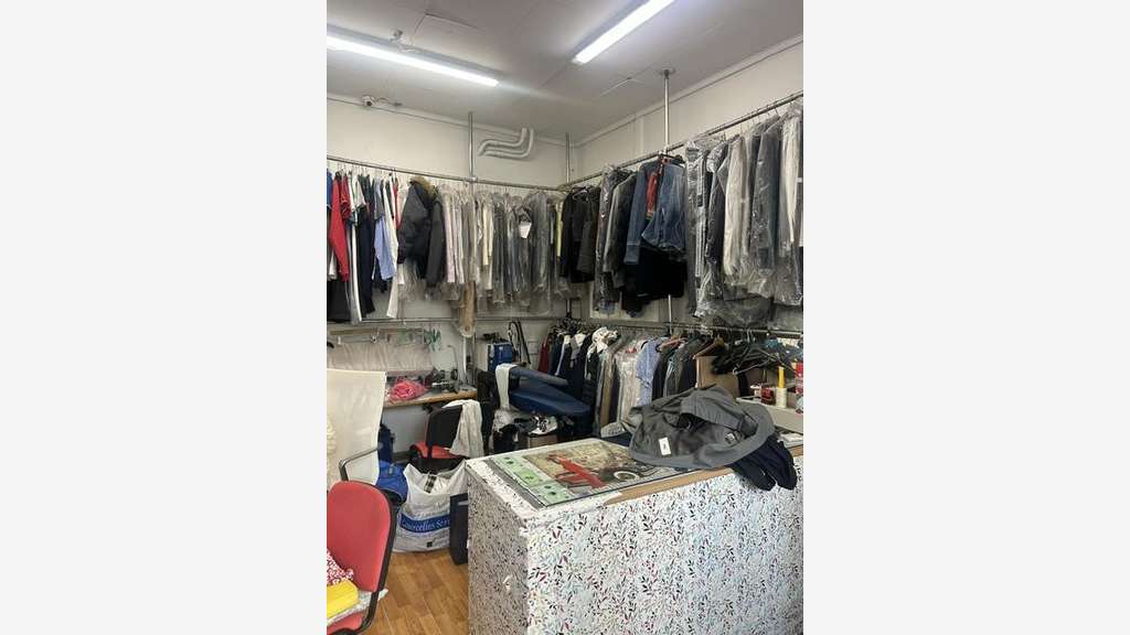 Vente retoucherie depot pressing à Paris 16eme