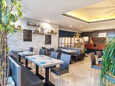 AV restaurant grande capacité terrasse parking 34