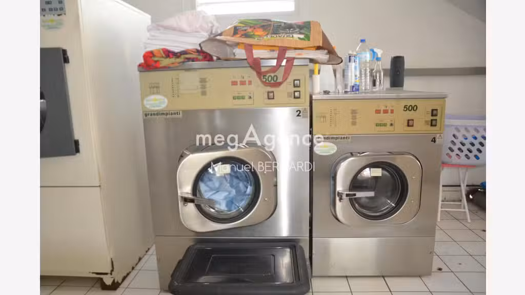 Vente blanchisserie teinturerie à à Sainte-Rose