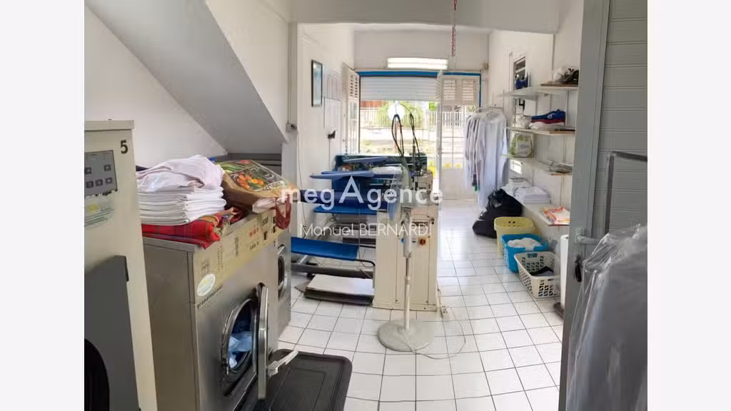 Vente blanchisserie teinturerie à à Sainte-Rose