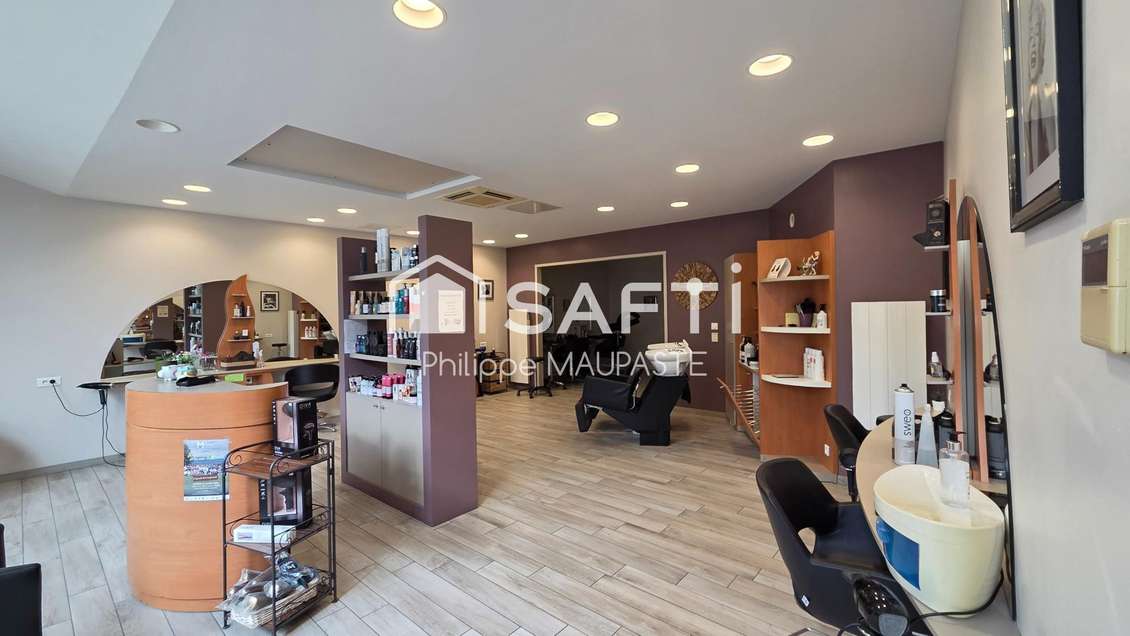 Vente salon de coiffure bien placé  à Nevers