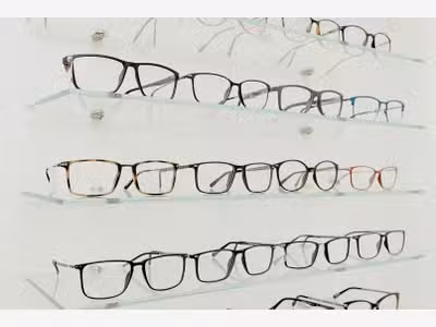 A vendre FDC opticien de 56m² empl N°1 à Dinan