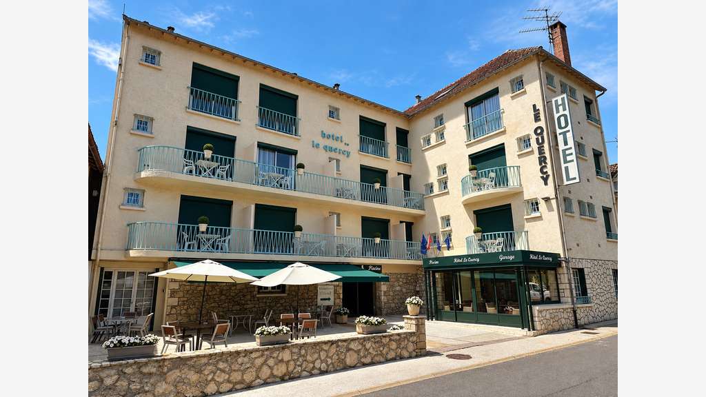 Cède hôtel 3 *** 23 chambres avec piscine Souillac
