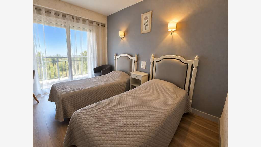 Cède hôtel 3 *** 23 chambres avec piscine Souillac