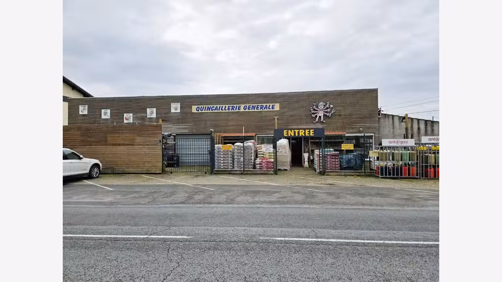 Fonds et murs quincaillerie secteur stratégique 33