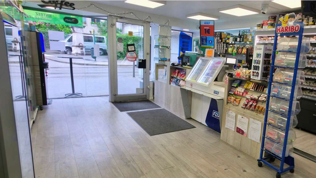 Tabac presse FDJ avec logement fort passage en Ain