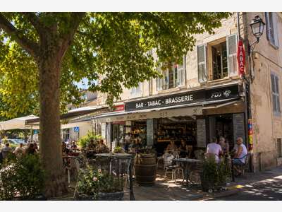 AV bar tabac emplacement N°1 grande terrasse Aix