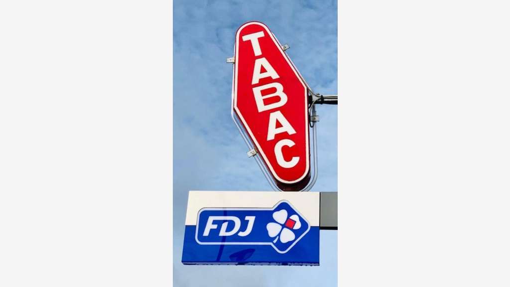 AV FDC tabac presse FDJ PMU avec logement à Beaune