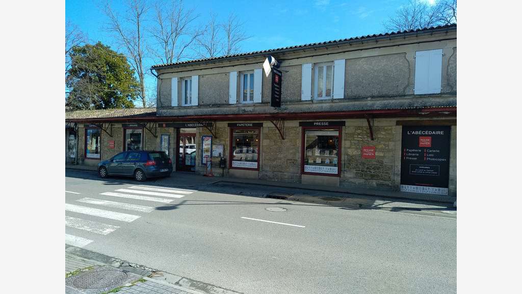 Vente librairie papeterie presse loto à Cavignac