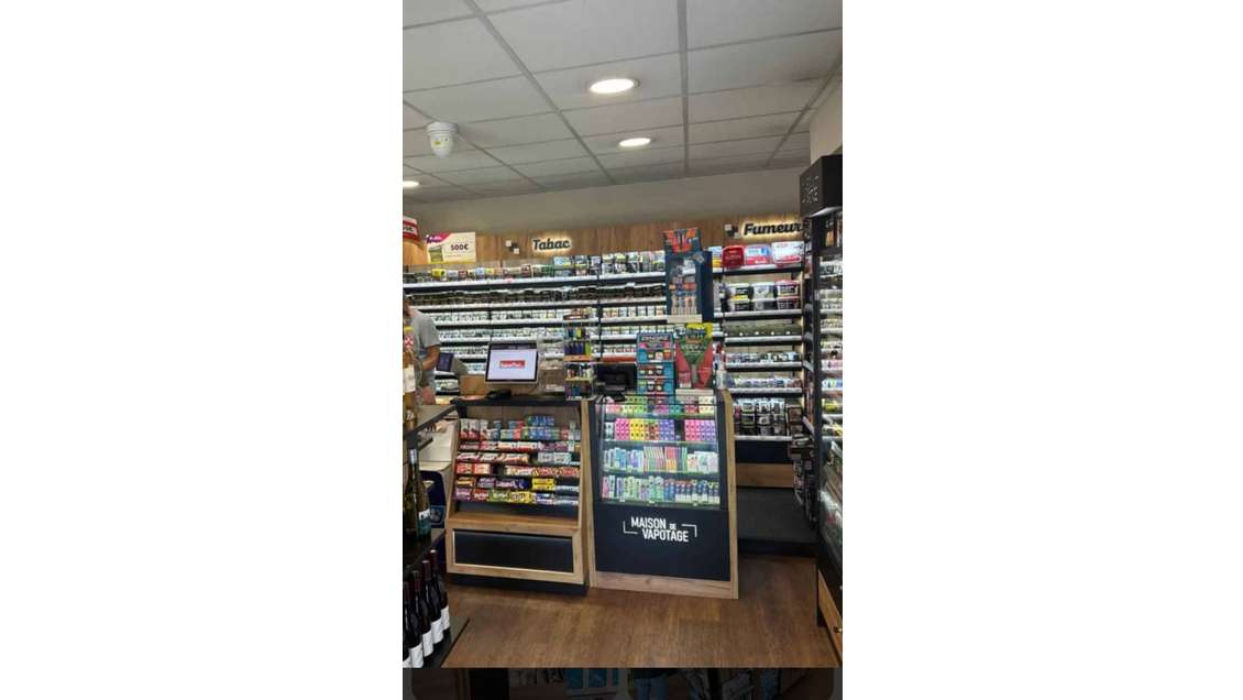 AV FDC tabac cigarettes électroniques à Cannes