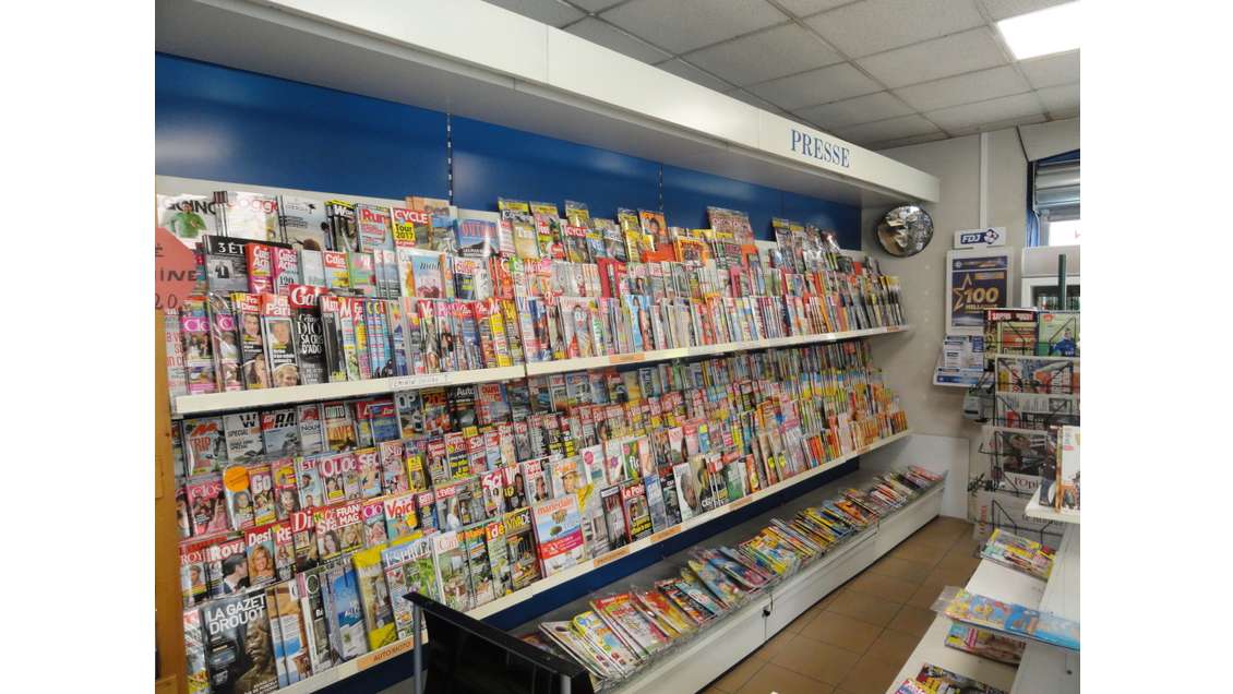 AV FDC tabac presse loto et habitation Carcassonne