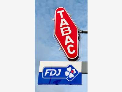 A vendre FDC tabac jeux FDJ empl strat à Dijon