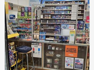 Vente FDC tabac presse loto sur axe passant Jura