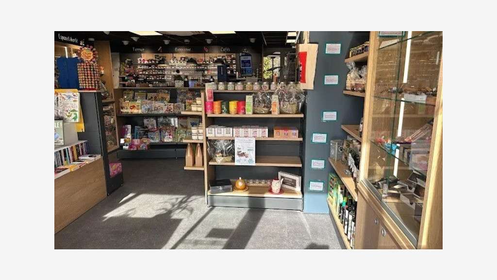 A vendre FDC tabac presse FDJ en centre ville 38