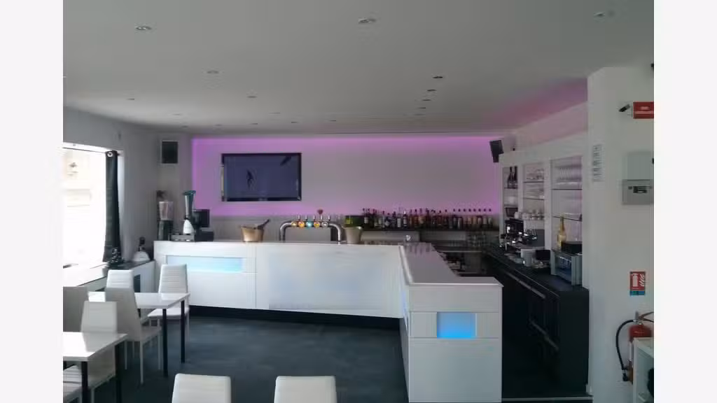 À VENDRE – FONDS DE COMMERCE RESTAURANT