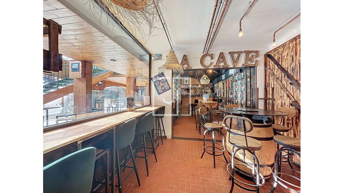 Cave à vins Bar à vin 40 m²