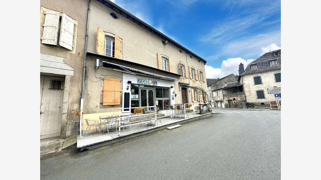 Vente bar café avec habitation à Vabre centre