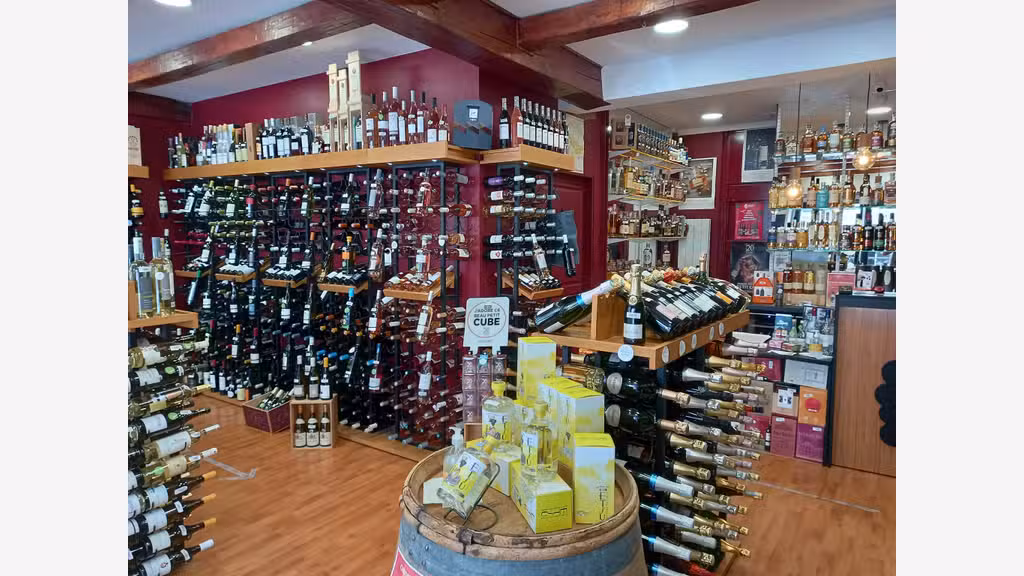 🍷 A céder cave à vin ou droit au bail sur St Maur
